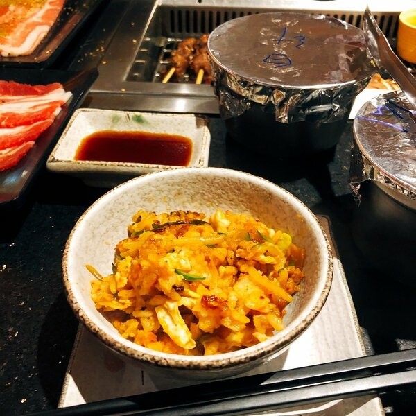 【台北西門町/吃到飽餐廳/壽星優惠/台北燒肉吃到飽/萬華區燒肉推薦】三朵花炭火燒肉鍋物,頂級食材燒肉+鍋