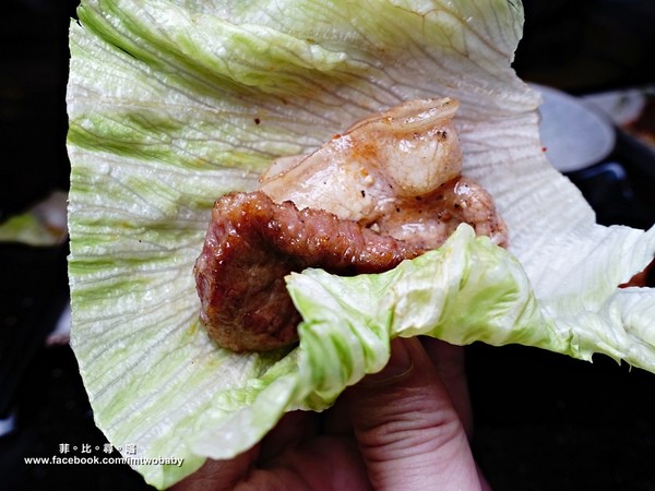 三朵花炭火燒肉．鍋物：【台北西門町】三朵花炭火燒肉．鍋物 玫瑰松阪豬、台塑牛小排、prime霸王牛、40公分深海大魷魚 極品御用享受頂級食材燒肉吃飽飽！壽星優惠/吃到飽餐廳推薦