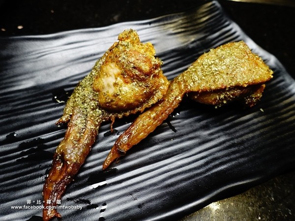 三朵花炭火燒肉．鍋物：【台北西門町】三朵花炭火燒肉．鍋物 玫瑰松阪豬、台塑牛小排、prime霸王牛、40公分深海大魷魚 極品御用享受頂級食材燒肉吃飽飽！壽星優惠/吃到飽餐廳推薦