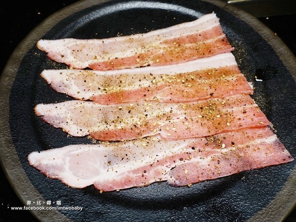 三朵花炭火燒肉．鍋物：【台北西門町】三朵花炭火燒肉．鍋物 玫瑰松阪豬、台塑牛小排、prime霸王牛、40公分深海大魷魚 極品御用享受頂級食材燒肉吃飽飽！壽星優惠/吃到飽餐廳推薦