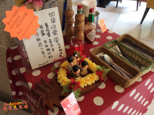 (私心推薦)[西區] 大推鬆餅超美味～可惜附餐好油膩～夏威夷風情滿滿的Hawaii51