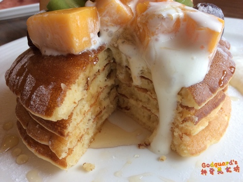 (私心推薦)[西區] 大推鬆餅超美味～可惜附餐好油膩～夏威夷風情滿滿的Hawaii51