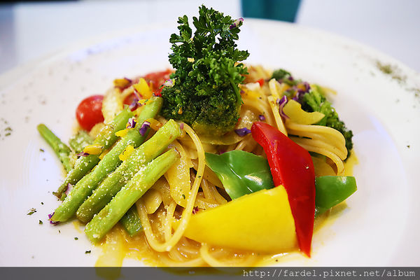 IMG_6912.JPG IMG_6912.JPG