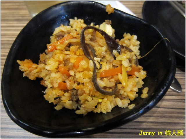 高雄=<食>韓人匯 一隻雞專賣店~ 雞湯真好喝=