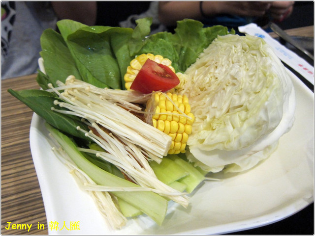 高雄=<食>韓人匯 一隻雞專賣店~ 雞湯真好喝=