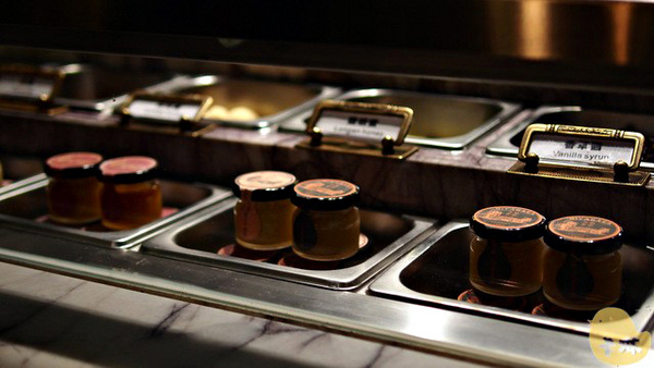 台中市第四信用合作社 :【食記】台中。《第四信用合作社》老銀行變冰店 台中市第四信用合作社 :【食記】台中。《第四信用合作社》老銀行變冰店