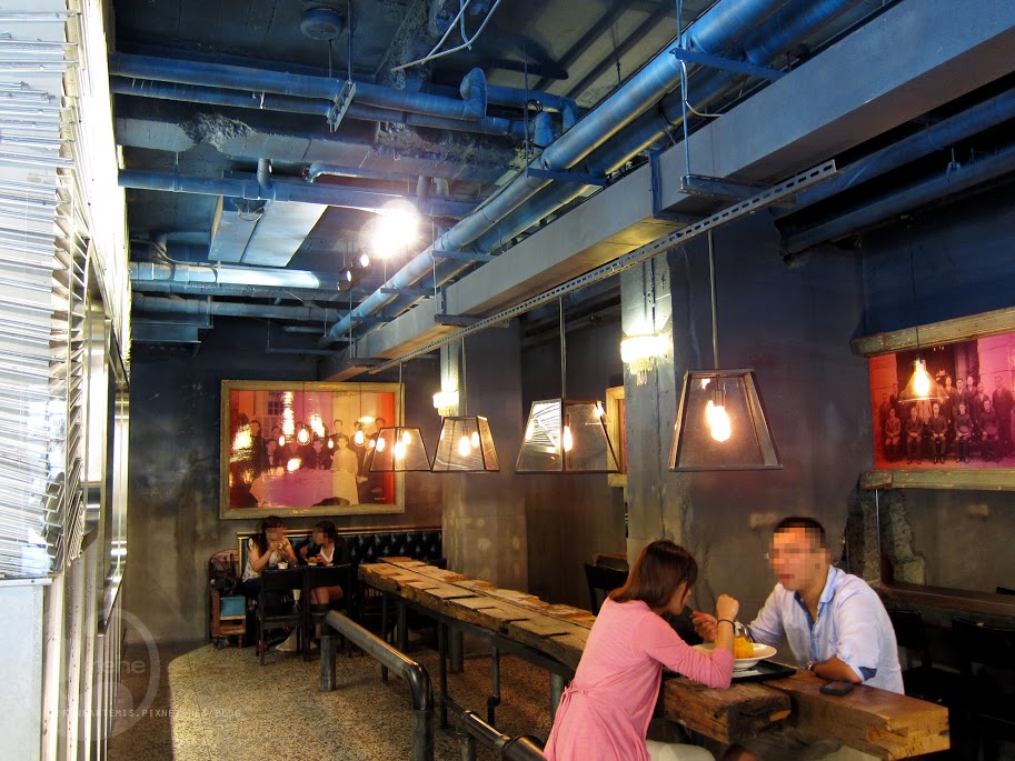 台中火車站 | 台中市第四信用合作社 (宮原眼科二店) ．老建築新價值 / 人氣冰店 / 拍照景點