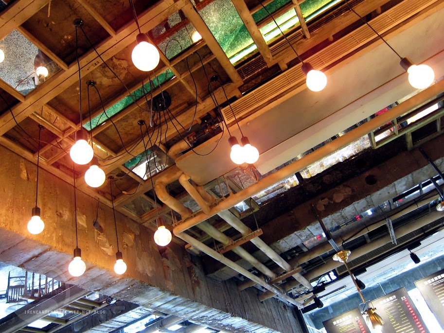 台中火車站 | 台中市第四信用合作社 (宮原眼科二店) ．老建築新價值 / 人氣冰店 / 拍照景點