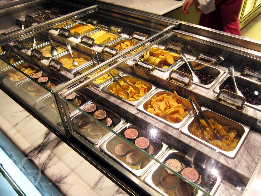 台中火車站 | 台中市第四信用合作社 (宮原眼科二店) ．老建築新價值 / 人氣冰店 / 拍照景點