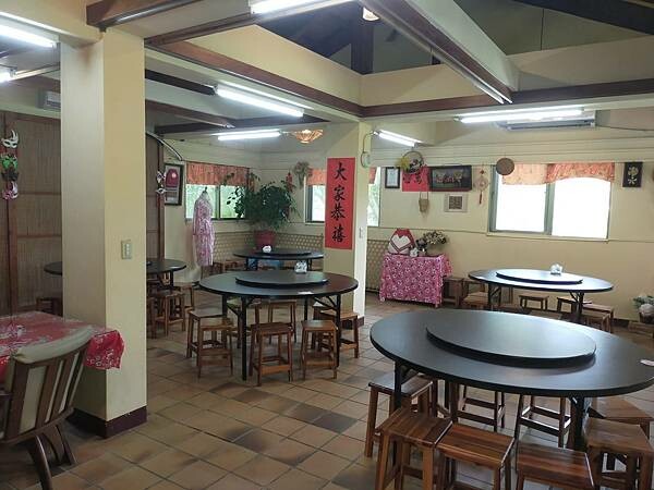 新竹峨眉歇心茶樓~與期間限定版浪漫油桐花相遇~獅山遊客中心~