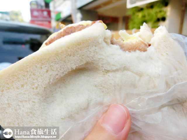 【台中西區】肉蛋土司 | 人氣排隊早餐店 肉片入味但稍嫌乾 價位偏高 吃過一次即可