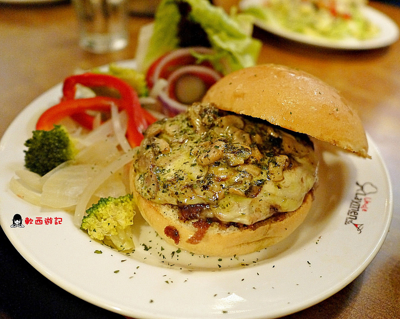 P1640666小八的浩克漢堡