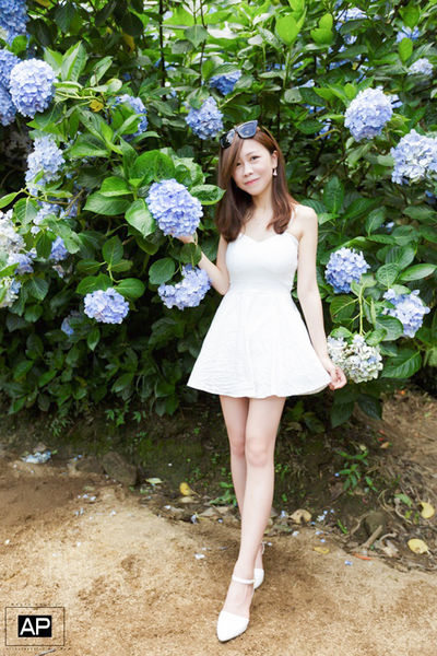 full house-婚禮紀錄藝術寫真自助婚紗 (5) 2017夢幻花季必拍景點 → 竹子湖高家繡球花田超美超好拍 ❤ 陽明山水車寮.jpg