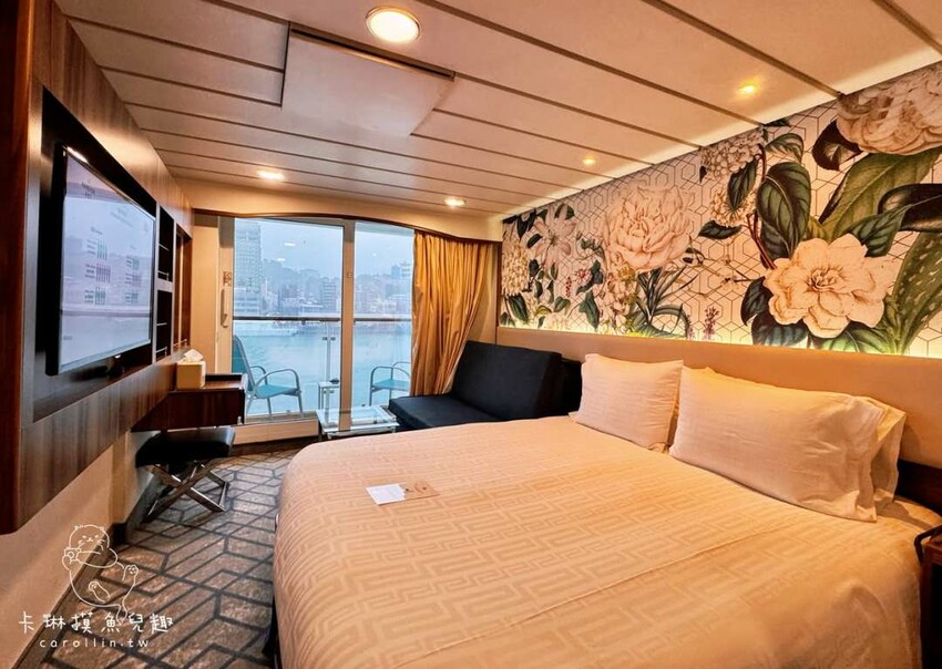 基隆市中山區麗星郵輪探索星號開箱！娛樂設施.露臺房.皇宮套房.自費餐廳 - 卡琳。摸魚兒趣