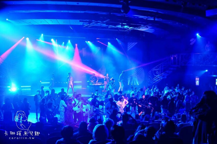 基隆市中山區麗星郵輪探索星號開箱！娛樂設施.露臺房.皇宮套房.自費餐廳 - 卡琳。摸魚兒趣