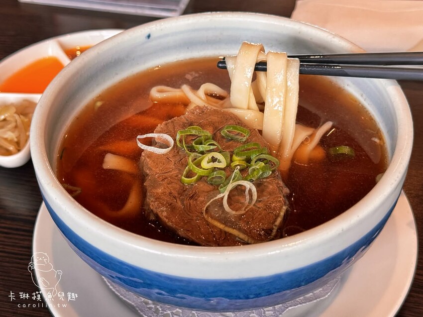 基隆市中山區麗星郵輪探索星號開箱！娛樂設施.露臺房.皇宮套房.自費餐廳 - 卡琳。摸魚兒趣