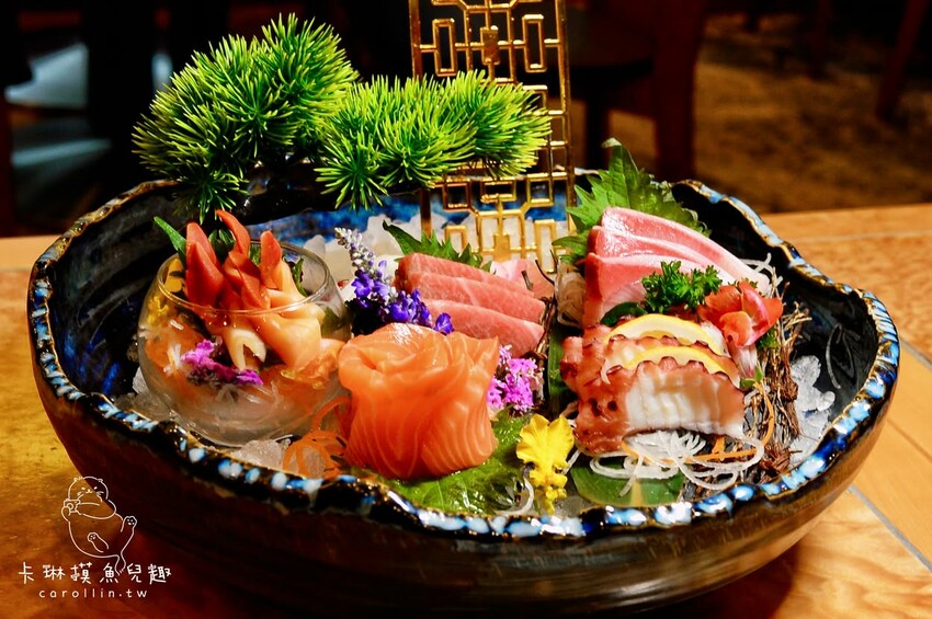 基隆市中山區麗星郵輪探索星號開箱！娛樂設施.露臺房.皇宮套房.自費餐廳 - 卡琳。摸魚兒趣