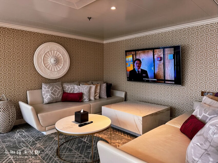 基隆市中山區麗星郵輪探索星號開箱！娛樂設施.露臺房.皇宮套房.自費餐廳 - 卡琳。摸魚兒趣