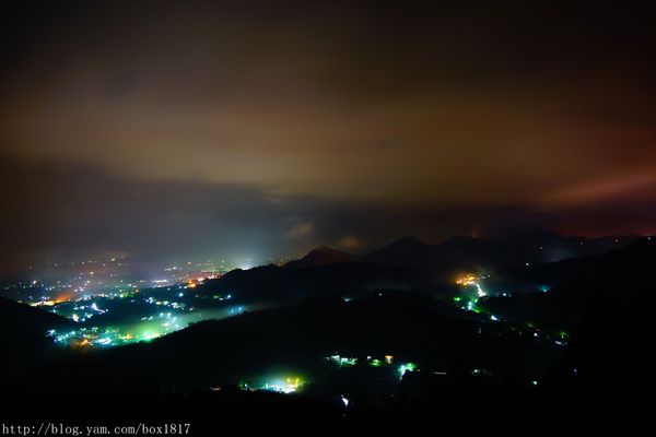 【南投。魚池】霧鎖金龍山。金龍山琉璃光之夜