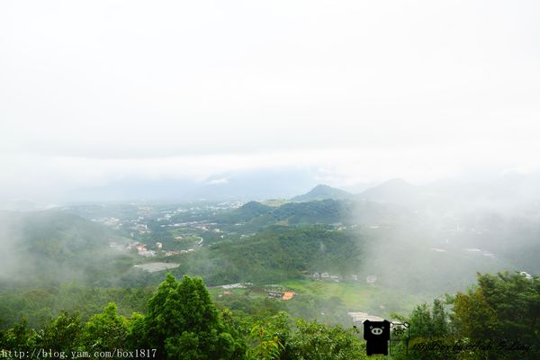 【南投。魚池】霧鎖金龍山。金龍山琉璃光之夜