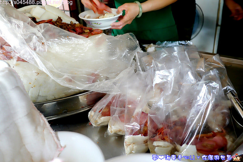 【屏東美食】東港葉家肉棵♥來東港必吃的在地小吃美食，味道特別順口~