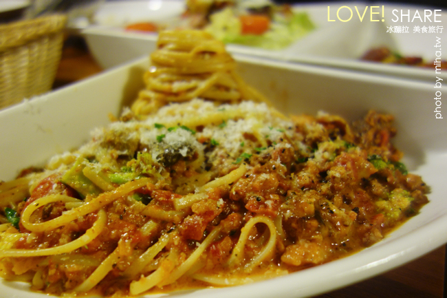 吃義燉飯 冰蹦拉