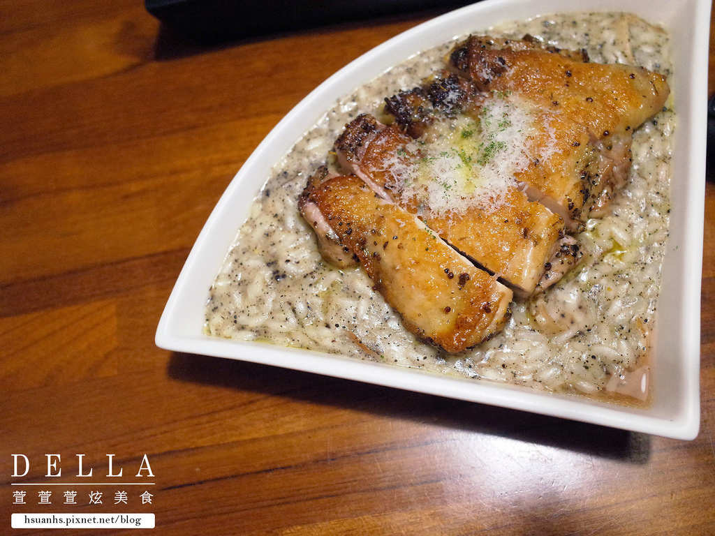 【台北】吃義燉飯。台北最專業的燉飯料理 美味第一名！飯後搭"深夜裡的法國手工甜點"(激推松露磚塊雞腿排奶油野菇燉飯)(捷運南京復興)