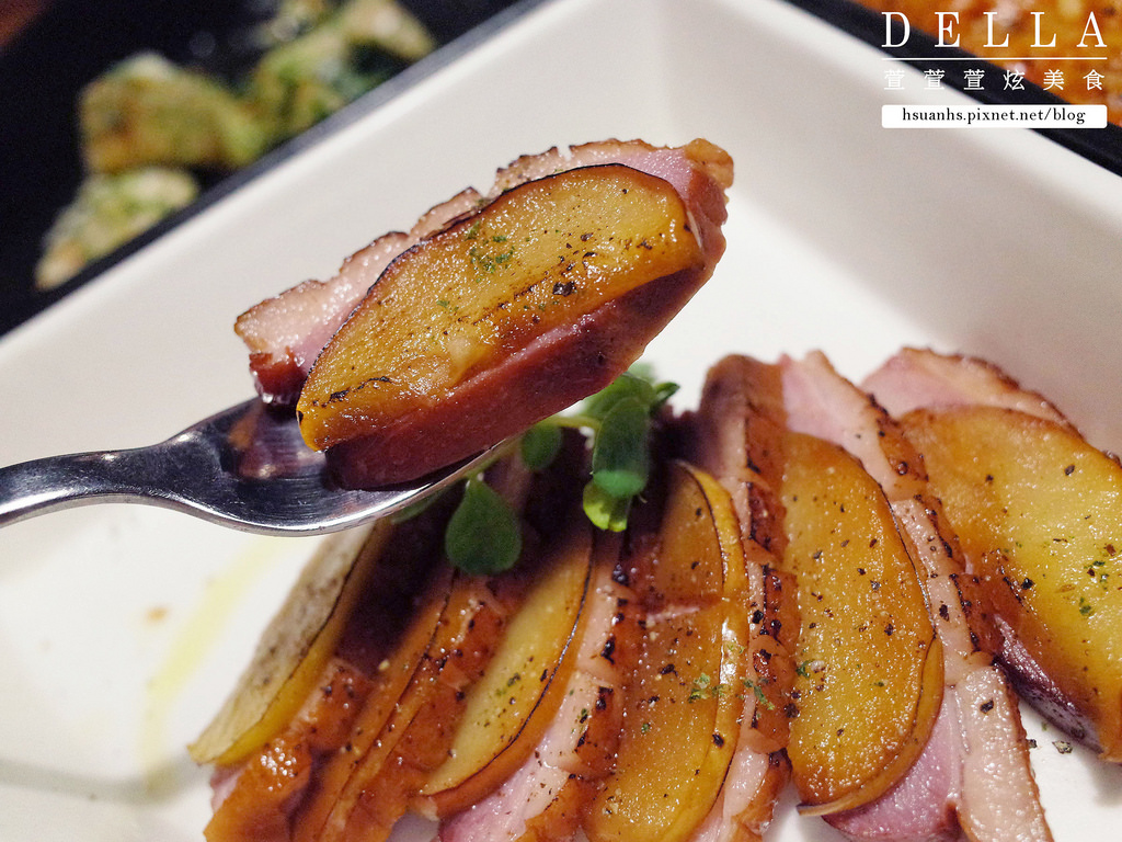 【台北】吃義燉飯。台北最專業的燉飯料理 美味第一名！飯後搭"深夜裡的法國手工甜點"(激推松露磚塊雞腿排奶油野菇燉飯)(捷運南京復興)