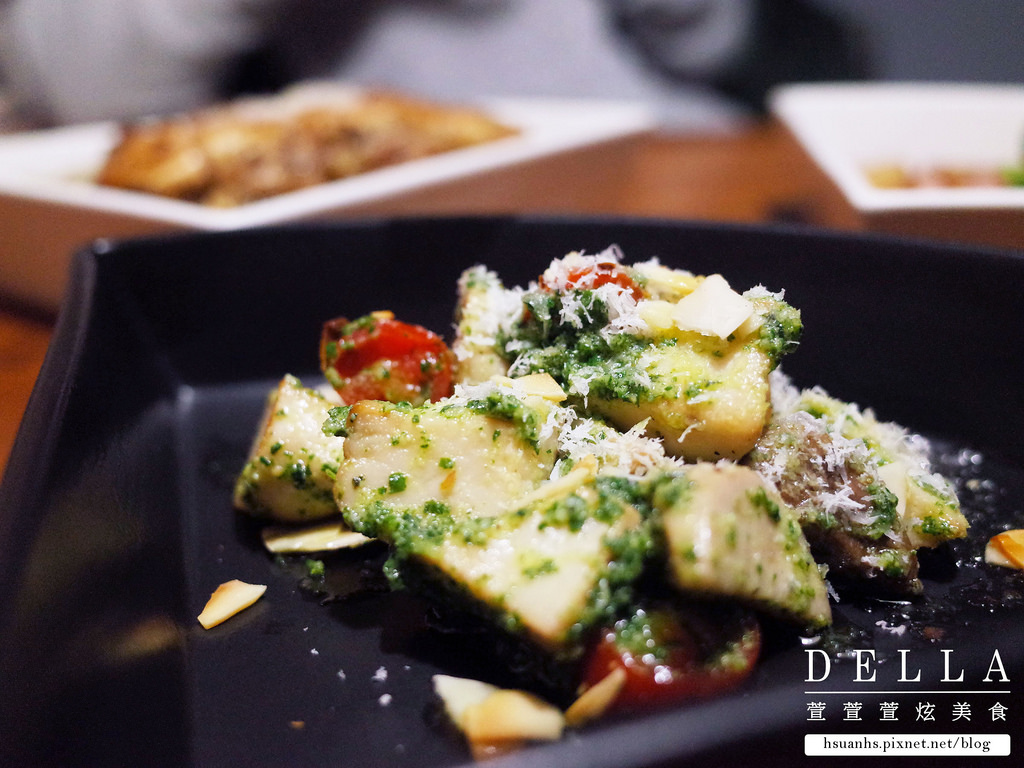 【台北】吃義燉飯。台北最專業的燉飯料理 美味第一名！飯後搭"深夜裡的法國手工甜點"(激推松露磚塊雞腿排奶油野菇燉飯)(捷運南京復興)