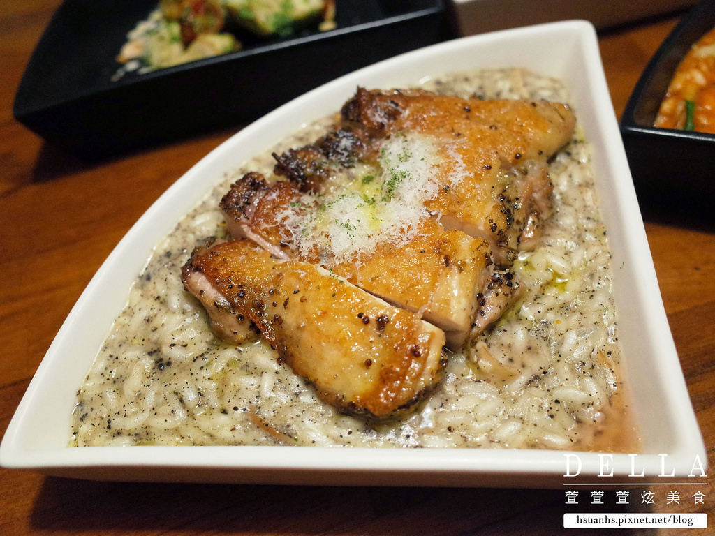 【台北】吃義燉飯。台北最專業的燉飯料理 美味第一名！飯後搭"深夜裡的法國手工甜點"(激推松露磚塊雞腿排奶油野菇燉飯)(捷運南京復興)