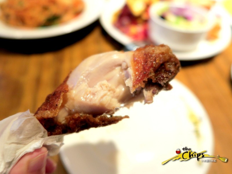 【捷運國父紀念館站】The chips 美式餐廳-光復店~下班後與三五好友一起看大螢幕賽事、樂享美式佳餚，早午餐「噶瑪蘭帶骨豬排」&「私房噴汁炸雞」超級推薦!