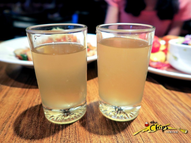 【捷運國父紀念館站】The chips 美式餐廳-光復店~下班後與三五好友一起看大螢幕賽事、樂享美式佳餚，早午餐「噶瑪蘭帶骨豬排」&「私房噴汁炸雞」超級推薦!