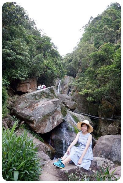 漫步內湖。捷運就可以到的世外桃源 -「 圓覺瀑布」