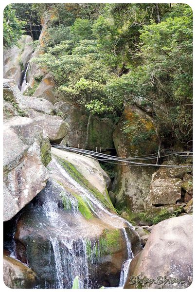 漫步內湖。捷運就可以到的世外桃源 -「 圓覺瀑布」