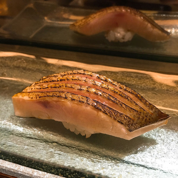 【食台北│德壽司】大安區─捷運忠孝敦化站│推薦東區市民大道上優質食材&合理價格,讓我一訪再訪的高CP值板前壽司店