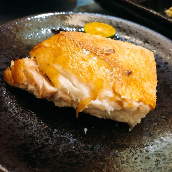 【食台北│德壽司】大安區─捷運忠孝敦化站│推薦東區市民大道上優質食材&合理價格,讓我一訪再訪的高CP值板前壽司店