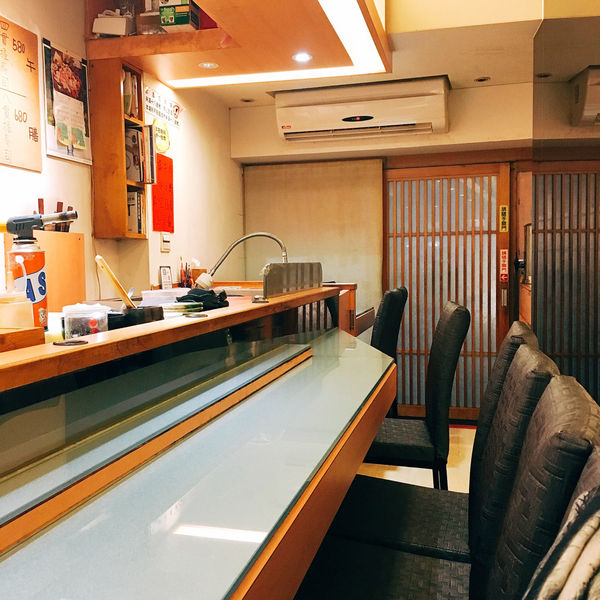 【食台北│德壽司】大安區─捷運忠孝敦化站│推薦東區市民大道上優質食材&合理價格,讓我一訪再訪的高CP值板前壽司店