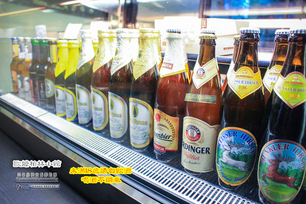 歐嬤柏林小館(德式料理)-北捷/忠孝敦化站(香噴噴的德國豬腳，皮脆的不得了讓人想到就吞口水)