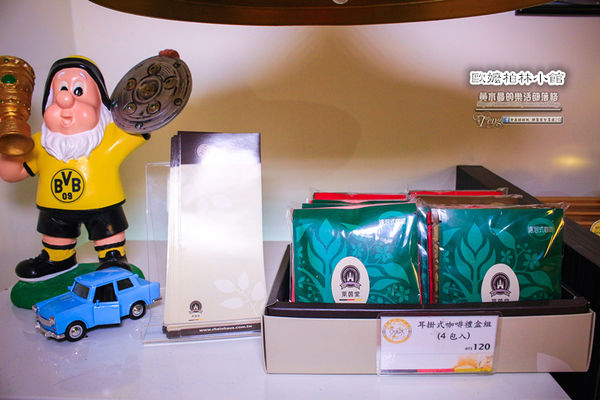 歐嬤柏林小館(德式料理)-北捷/忠孝敦化站(香噴噴的德國豬腳，皮脆的不得了讓人想到就吞口水)