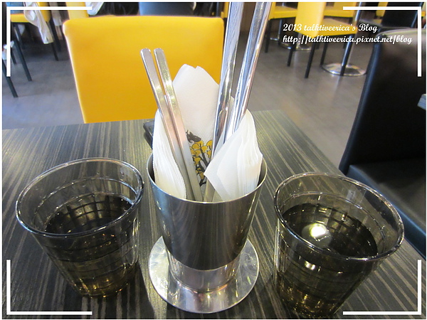 『呷』「新北市永和區」☆ 鯊魚咬吐司 ☆ 盡情張開大嘴吞吐司