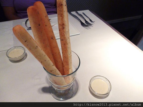 舒果新米蘭蔬食(台北南京東店)：品嚐新品菜色--舒果新米蘭蔬食餐廳(南京東路店)体驗心得