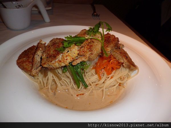 舒果新米蘭蔬食(台北南京東店)：品嚐新品菜色--舒果新米蘭蔬食餐廳(南京東路店)体驗心得