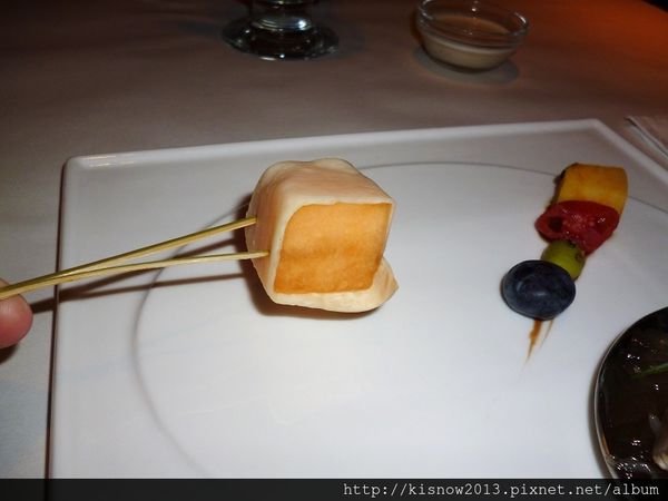 舒果新米蘭蔬食(台北南京東店)：品嚐新品菜色--舒果新米蘭蔬食餐廳(南京東路店)体驗心得