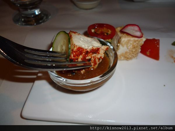 舒果新米蘭蔬食(台北南京東店)：品嚐新品菜色--舒果新米蘭蔬食餐廳(南京東路店)体驗心得