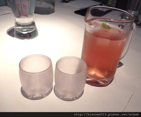 舒果新米蘭蔬食(台北南京東店)：品嚐新品菜色--舒果新米蘭蔬食餐廳(南京東路店)体驗心得