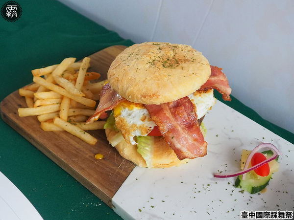 台中市政府廣場: 2018臺中國際踩舞祭,全城舞動,賞踩舞、逛市集,抽東京來回機票~