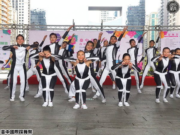 台中市政府廣場: 2018臺中國際踩舞祭,全城舞動,賞踩舞、逛市集,抽東京來回機票~