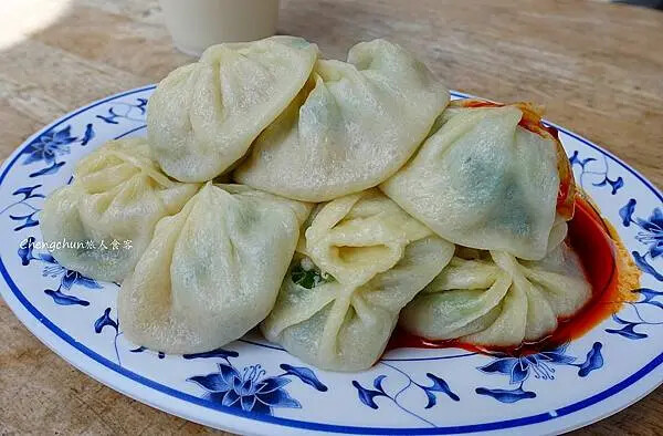 宜蘭美食【正好鮮肉小籠包】必吃再+1,泰山路超人氣小吃