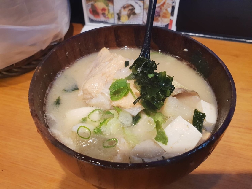 【台中.北屯區】鵝房宮一點利創始店。市場美食日本料理推薦。海鮮丼飯+無菜單料理1680+生魚片+生蠔
