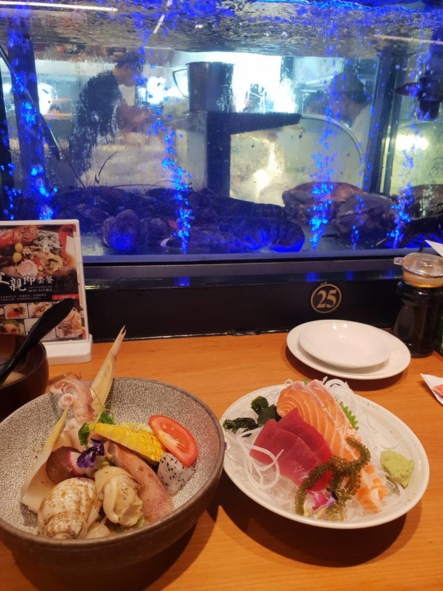 【台中.北屯區】鵝房宮一點利創始店。市場美食日本料理推薦。海鮮丼飯+無菜單料理1680+生魚片+生蠔
